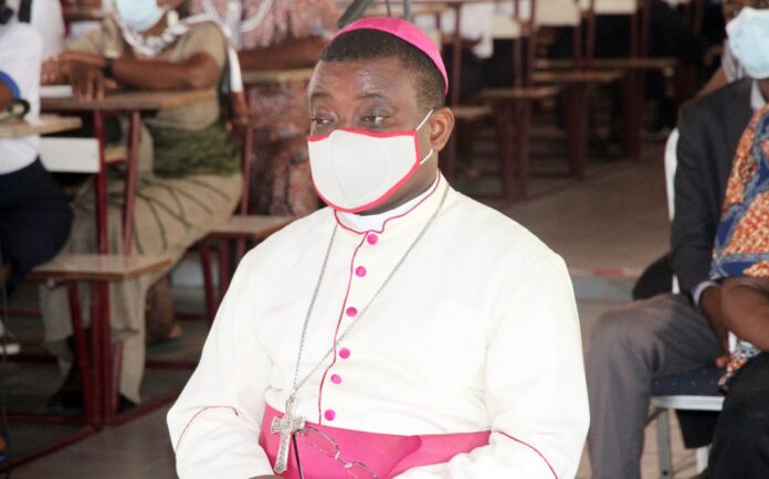 Mgr Nicodème Barrigah-Benissan, archevêque de Lomé/Charles Ayetan